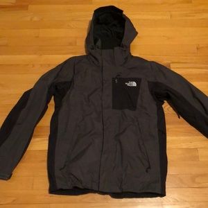 Men’s North Face windbreaker